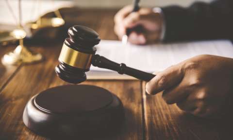 La historia del magistrado destituido por beneficiar a familia barranquillera