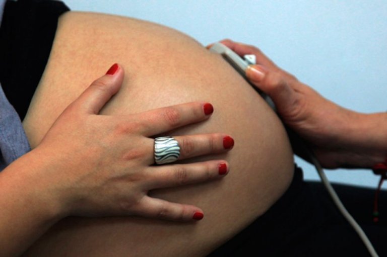Científicos descubren cómo retrasar el parto prematuro