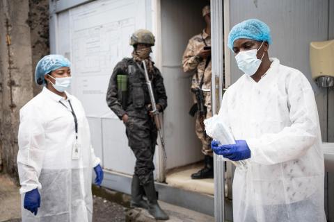 Ébola: con tres nuevos casos en Uganda (y 746 sospechosos en RDC), a correr contra el tiempo