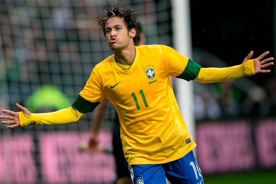 Neymar deleitó a la tribuna con dos anotaciones / EFE