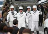 Despega cohete de SpaceX con cuatro astronautas hacia la estación espacial