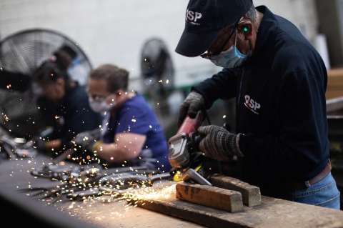 Economía de EE. UU. se frena y solo crece 0,5 % en tercer trimestre