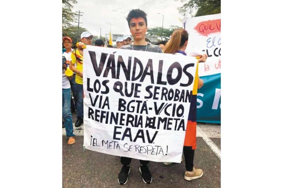 Jóvenes de municipios del Meta caminaron hasta Villavicencio para denunciar corrupción y una vida digna. / Fotos: Archivo particular