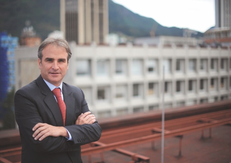 Pablo Felipe Robledo: “Aquí la democracia es una farsa. Lo que hay es una ‘plutocracia enrarecida’”