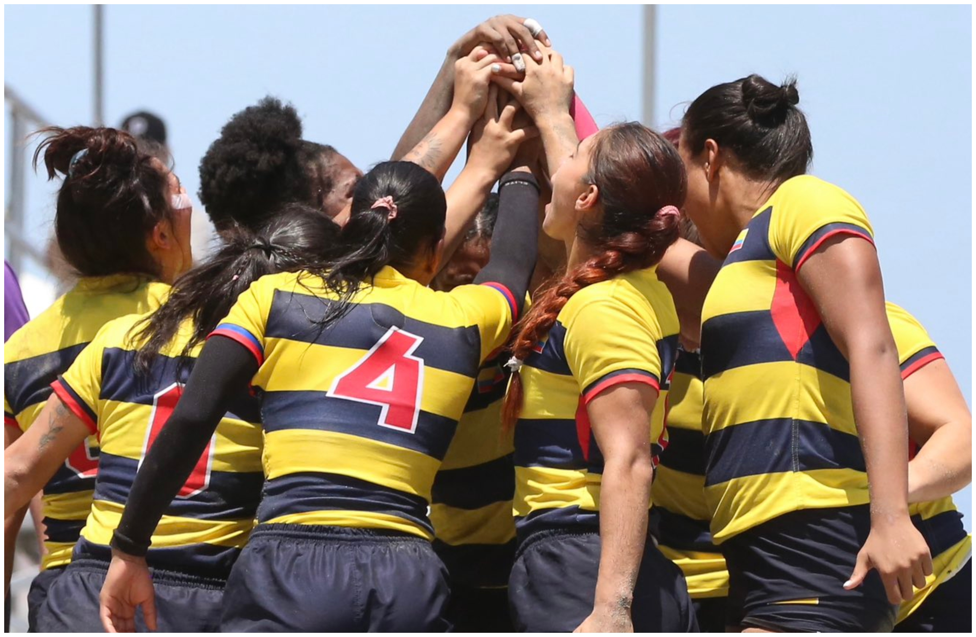 La selección colombiana de rugby playa femenino ganó la medalla de oro en Santa Marta 2023.