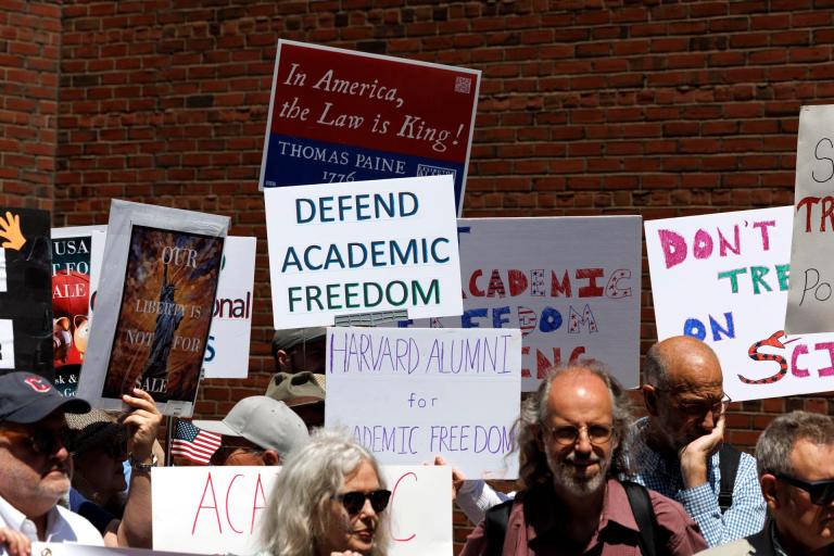 Harvard pagaría US$500 millones para resolver su disputa con Donald Trump