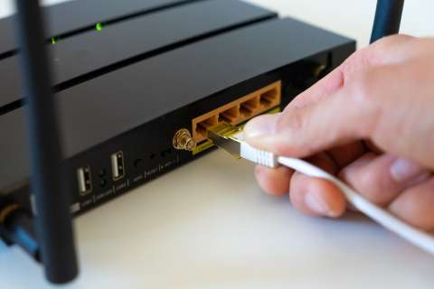 ¿Tengo derecho a recibir un descuento si se cae el internet en mi hogar o celular?