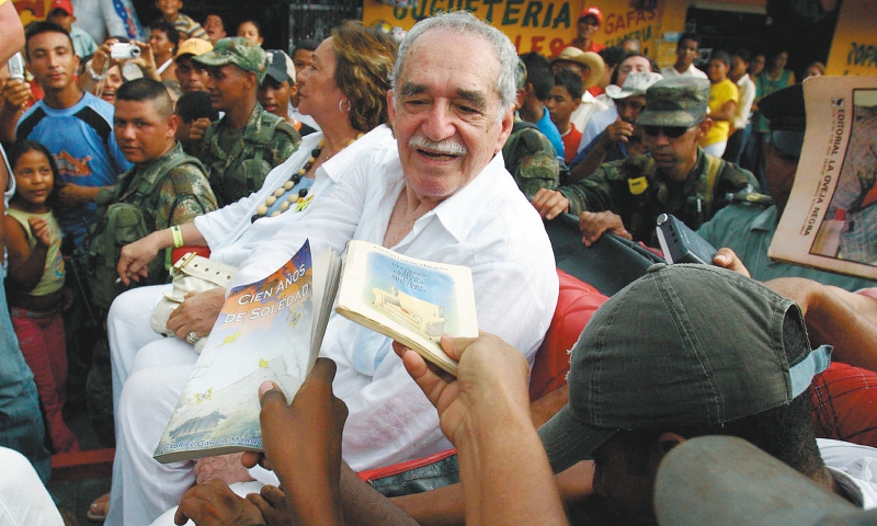 Gabriel García Márquez (6 de marzo de 1927 - 17 de abril de 2014) junto a su esposa Mercedes en uno de sus últimos recorridos públicos por el Caribe.