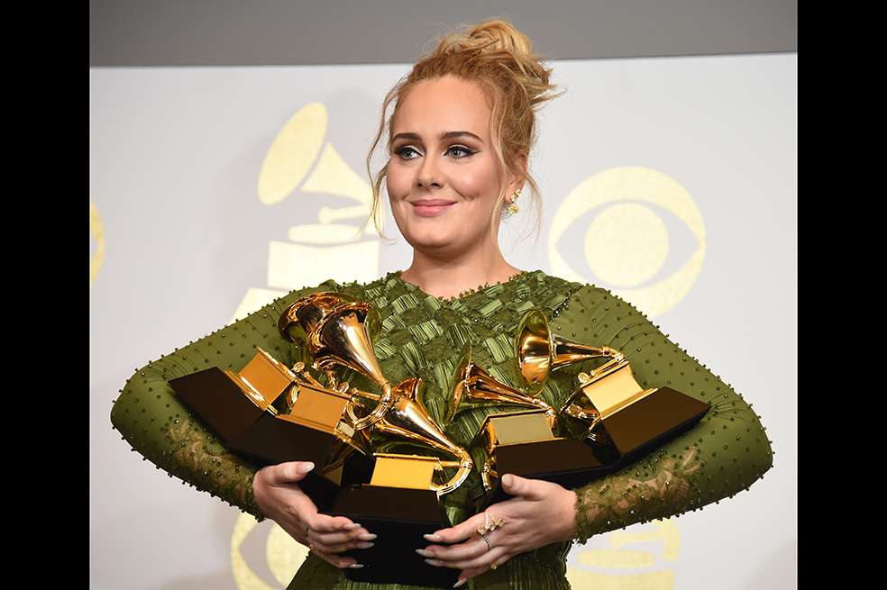 Adele pasa por uno de sus mejores momentos. Está de vuelta en la música y luego de varias decepciones amorosas, se estaría dando un nueva oportunidad en el amor.