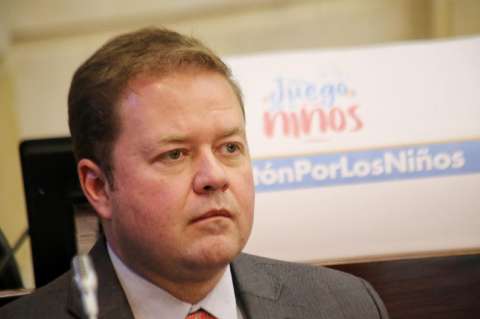 Nicolás Pérez, senador del Centro Democrático, positivo para coronavirus