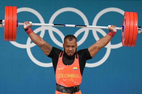 La impresionante historia de Jeison “Goku” López, el nuevo medallista olímpico
