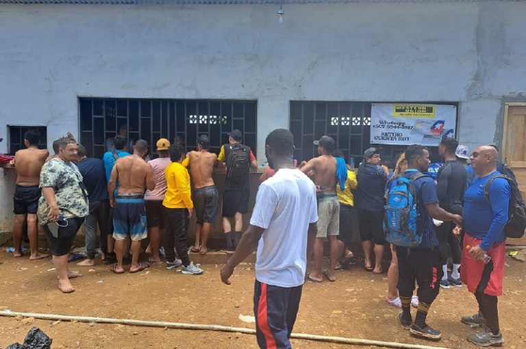 Una mano a los migrantes portadores de VIH