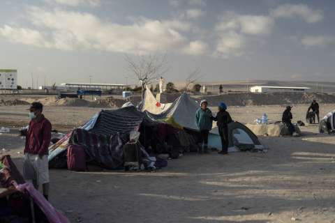 Chile confirma vuelo de repatriación de venezolanos varados en frontera con Perú