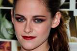 Kristen Stewart vuelve a sonreir