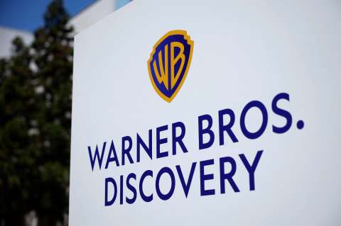 Warner Bros. dividirá negocios de streaming y televisión por cable