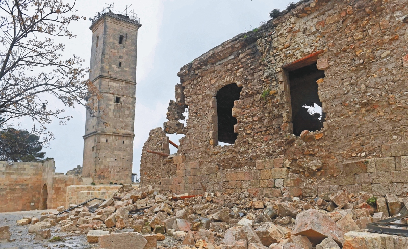 La ciudadela de Alepo, además de haber sufrido daños con el terremoto, se vio afectada durante la guerra civil en Siria. / AFP
