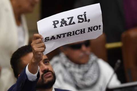 "Jesús Santrich" empezó su trabajo como congresista