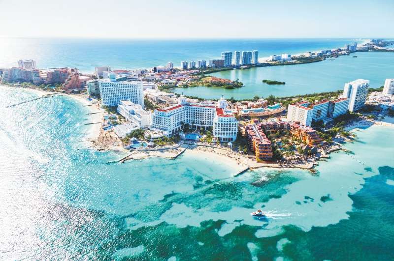 Cancún es uno de los destinos internacionales más visitado por los viajeros colombianos.
