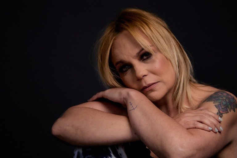 Carolina Sabino, el otro tono del despecho