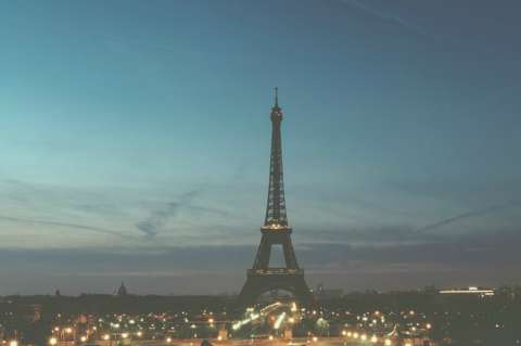 París y 18 ciudades más se comprometen a tener edificios “cero emisiones”