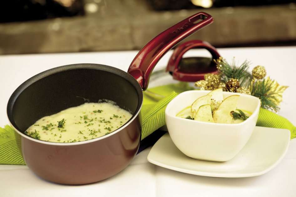 Puré de papa y chips de manzana