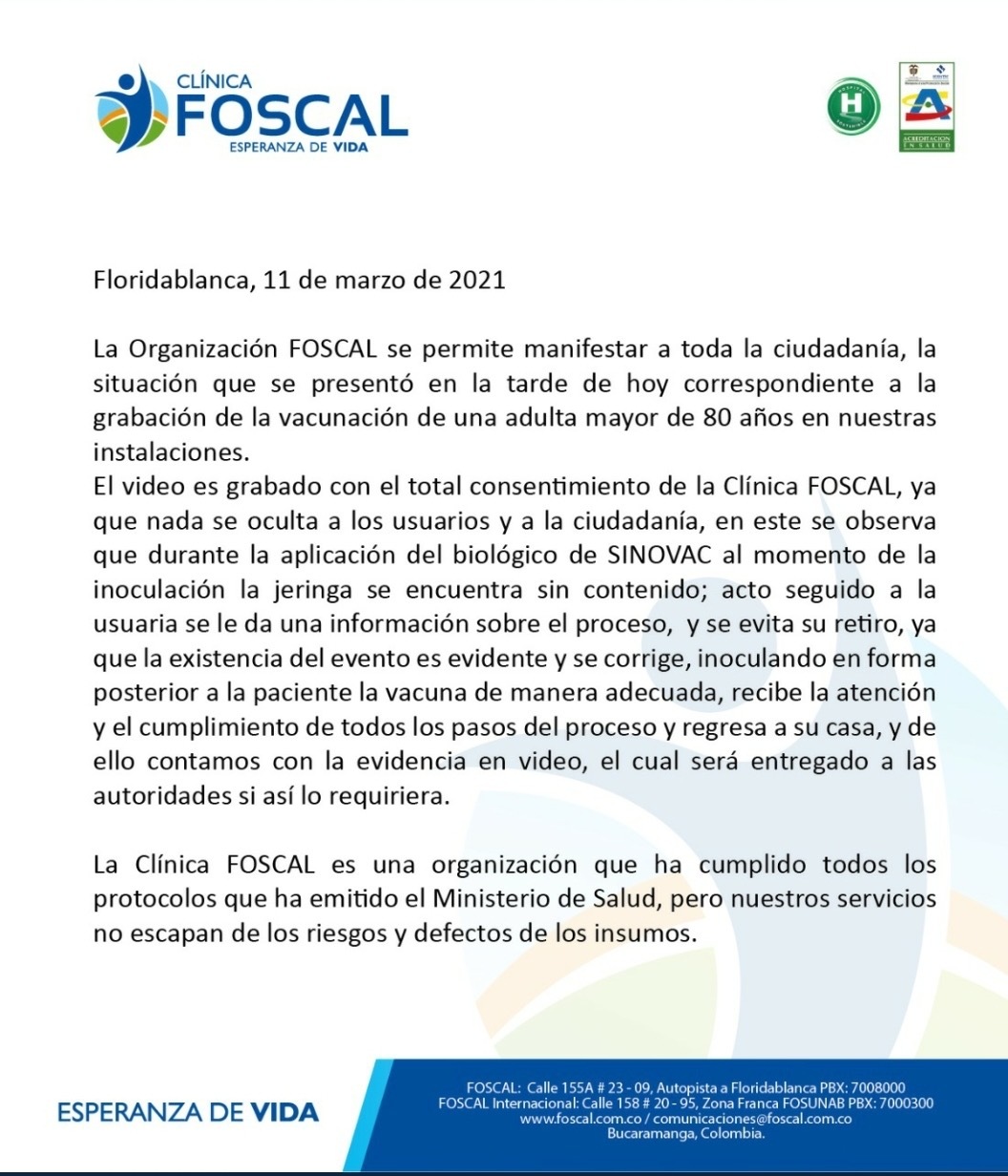 Comunicado de la Clínica Foscal de Bucaramanga sobre el error en el proceso de vacunación de una paciente.