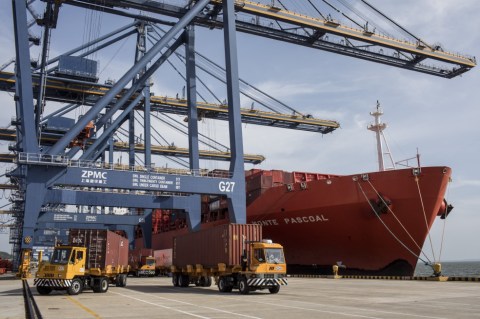 ¿Cómo afectaría a Colombia una guerra comercial entre China y Estados Unidos?