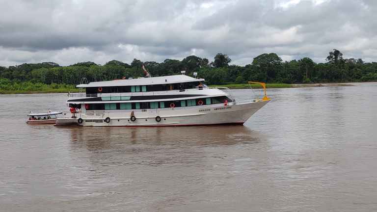 El anhelo de llevar internet a la Amazonia colombiana: ahora con cables en el fondo del río