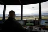 Controlador aéreo se fue a desayunar y abandonó torre de control en Manizales