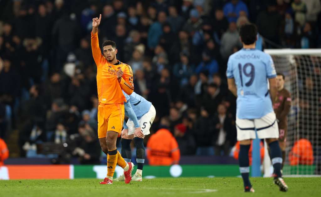 MANCHESTER (United Kingdom), 11/02/2025.- Jude Bellingham of Real Madrid celebrates after scoring his team's third goal during the UEFA Champions League knockout phase play-offs 1st leg match between Manchester City and Real Madrid, in Manchester, Britain, 11 February 2025. (Liga de Campeones, Reino Unido) EFE/EPA/ADAM VAUGHAN