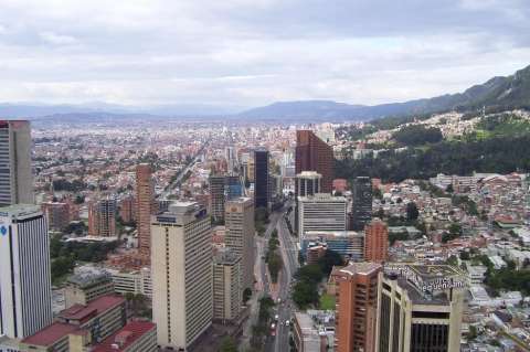 En Bogotá, las empresas se resisten a despedir a sus empleados