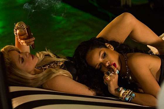 Shakira y Rihanna, sensuales, sencillas y exitosas