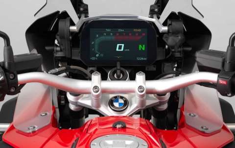 ¿Vale la pena una pantalla TFT en motos? Ventajas y desventajas