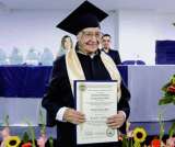 María Clotilde Franco, de 84 años, se graduó como bachiller en Manizales