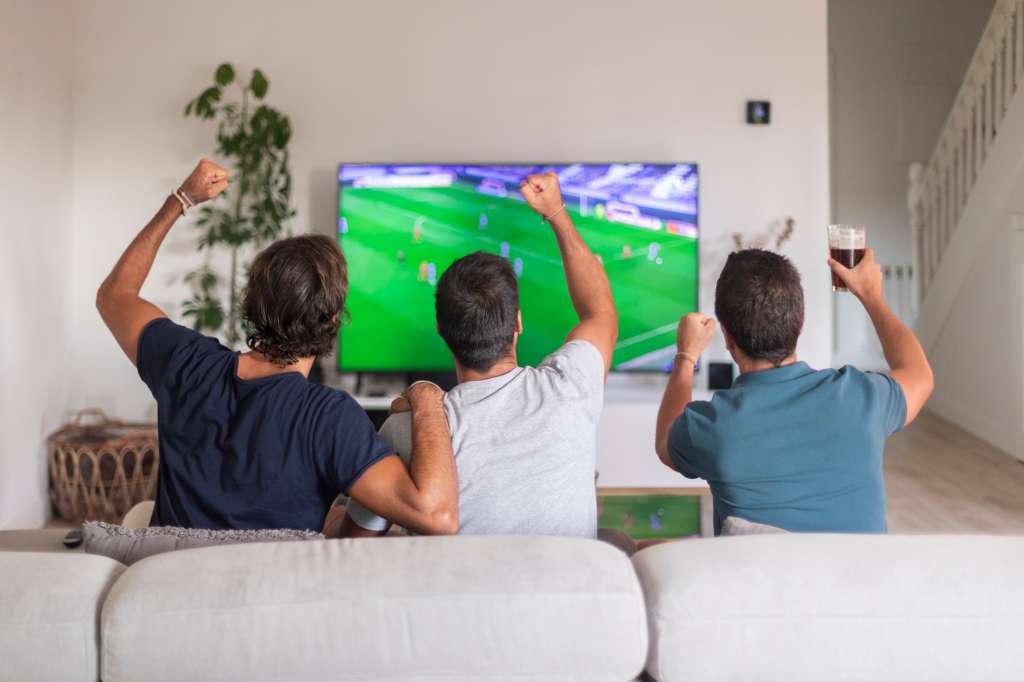 Partidos Hoy te muestra la hora (en Colombia) y el canal para ver a tu equipo favorito, ya sea en torneos locales o internacionales.