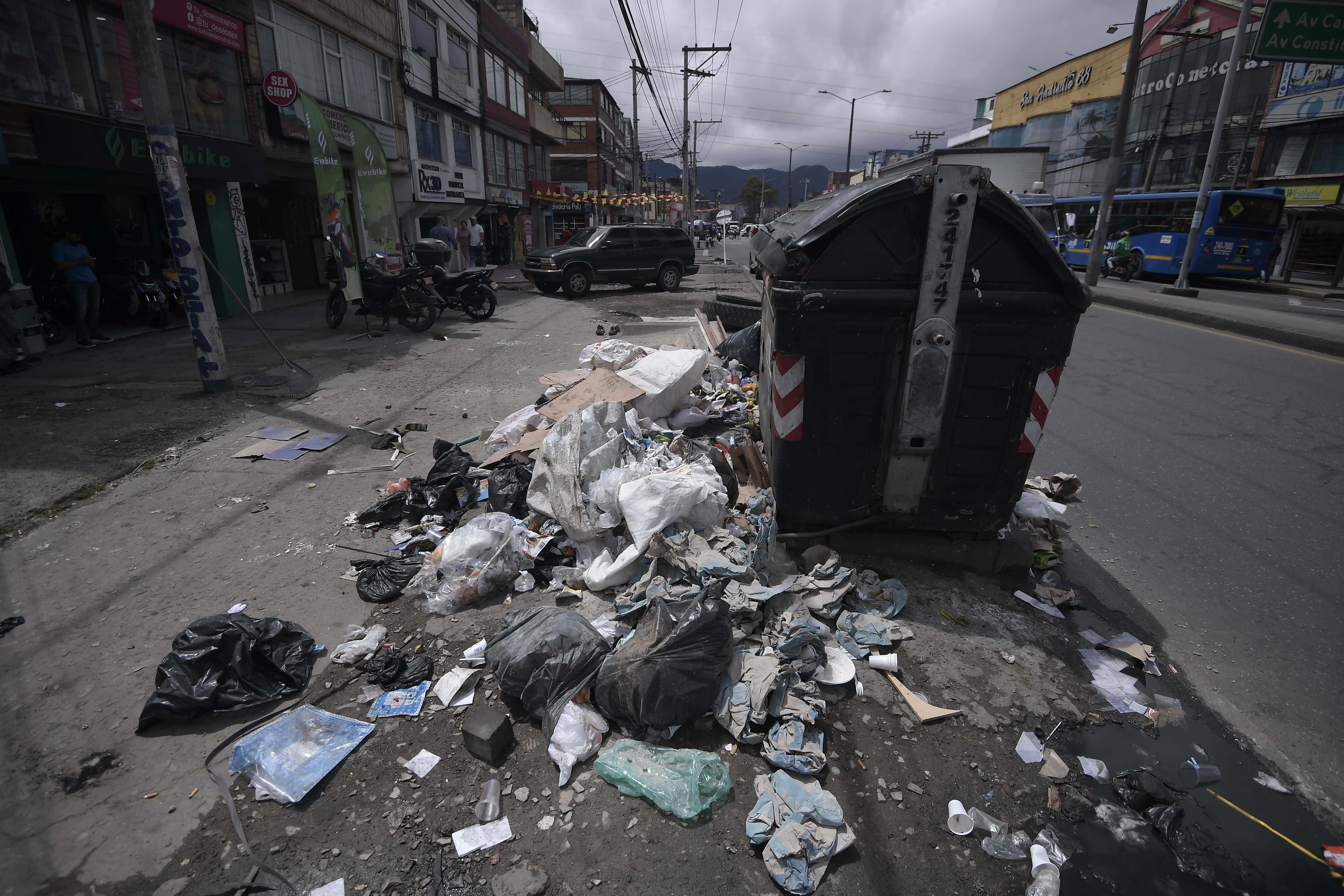 Crisis en la recolección de basuras en Bogotá.