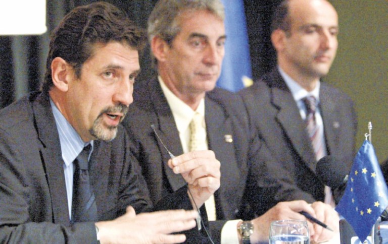 Faltaron más esfuerzos en reincorporación: Raúl Rosende