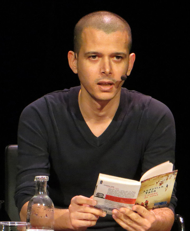 Su último libro, "La vida lenta" (publicado en español por Cabaret Voltaire), testimonia una Francia racista y desconfiada, especialmente hacia los árabes tras los atentados yihadistas de 2015 en París.