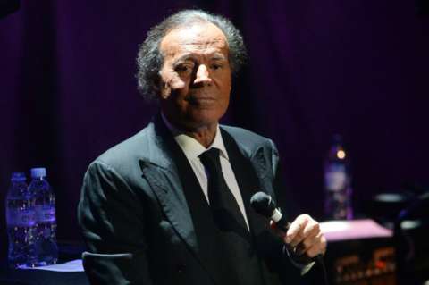 Caso Julio Iglesias: lo que revelan las denuncias sobre violencia sexual y trabajo doméstico