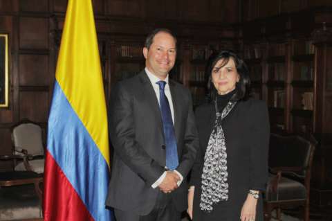 Juan Francisco Espinosa se posesionó como director de Migración Colombia