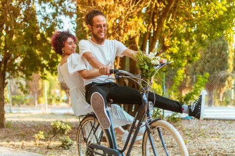 Día de la Bicicleta: 10 razones para invitar a alguien que te gusta a pedalear en Bogotá