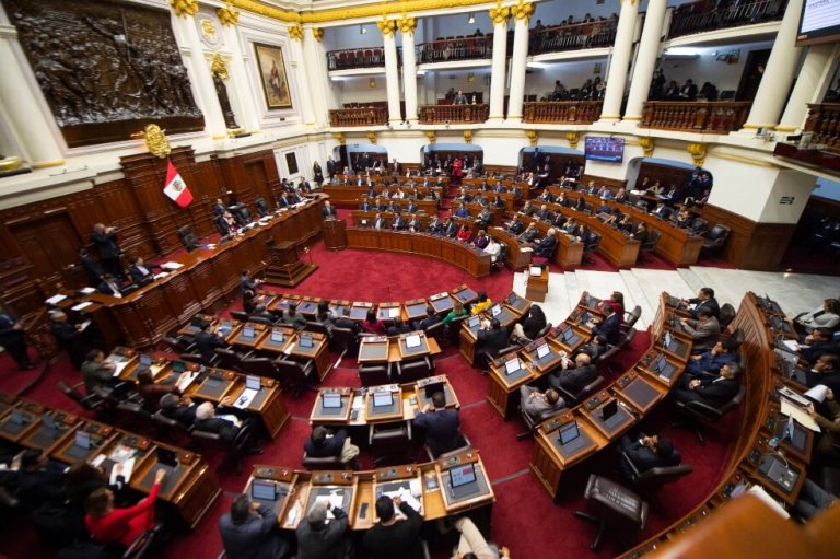 Un jabón desata escándalo por racismo en campaña electoral a Congreso en Perú