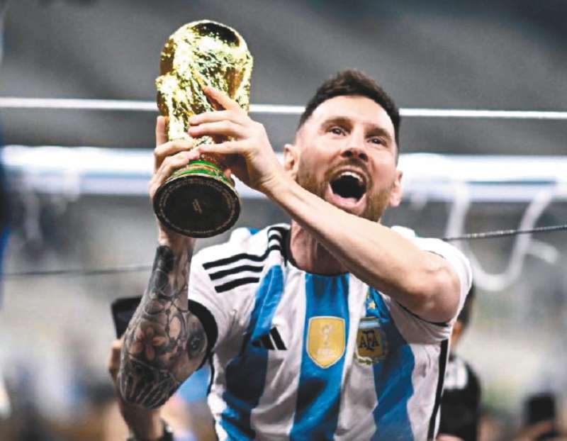 Lionel Messi habló con el periodista argentino Andy Kusnetzoff sobre sus sensaciones tras ganar el Mundial de Catar 2022.