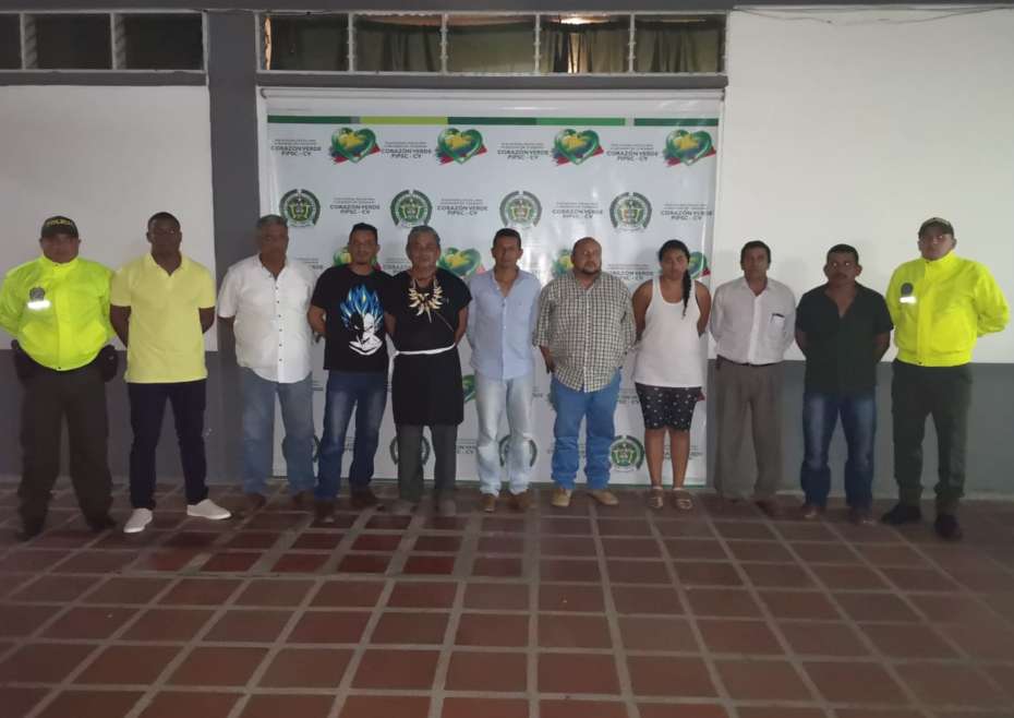 Estas personas son investigadas por seis delitos y tendrán que permanecer detenidos mientras avanzan las investigaciones. / Cortesía