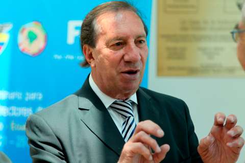 Carlos Bilardo fue dado de alta tras una operación cerebral