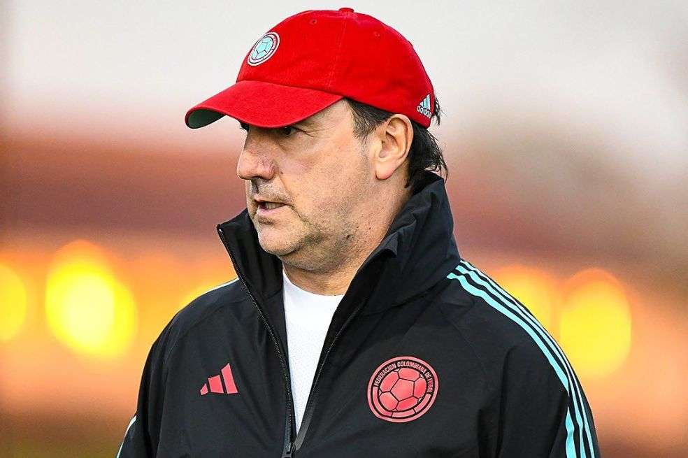 Lorenzo, que acompañó a Pékerman en dos mundiales, empieza este sábado el camino al de 2026.