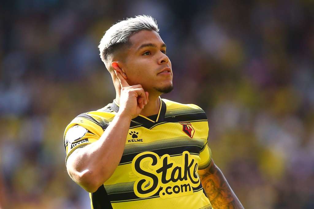 Juan Camilo Hernández celebra el gol que anotó este sábado en la Premier League.