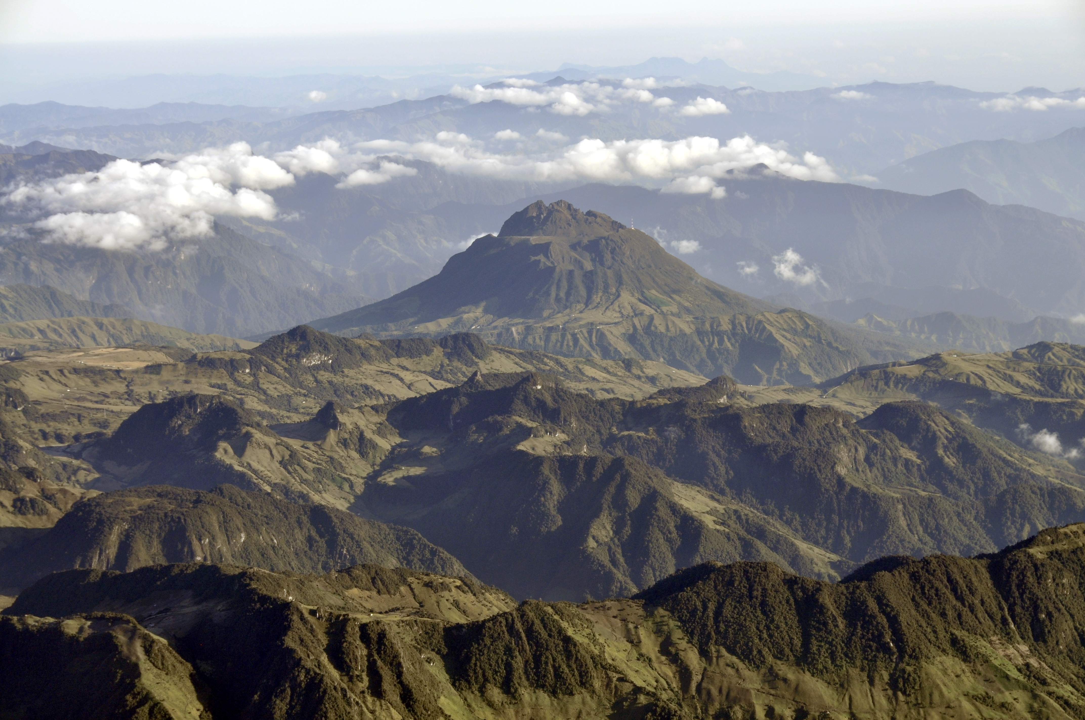 Volcán Cerro Bravo - Servicio Geológico Colombiano