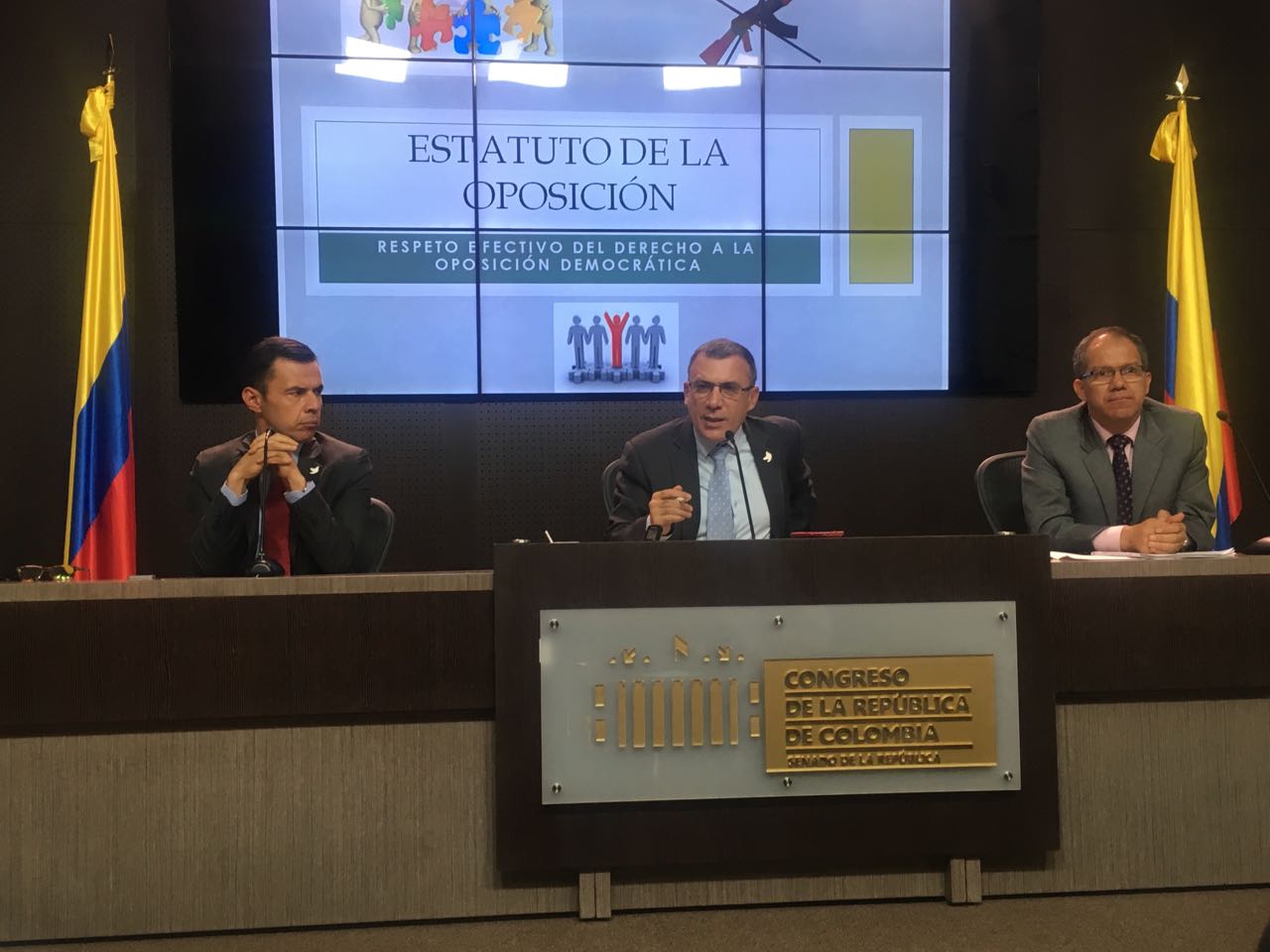 El senador Roy Barreras es uno de los ponentes del Estatuto de la Oposición. / Senado
