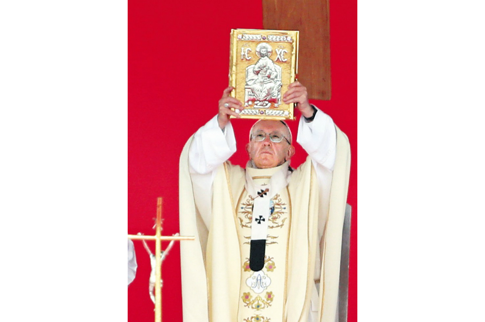 El papa Francisco estará este sábado en Medellín.  / EFE 